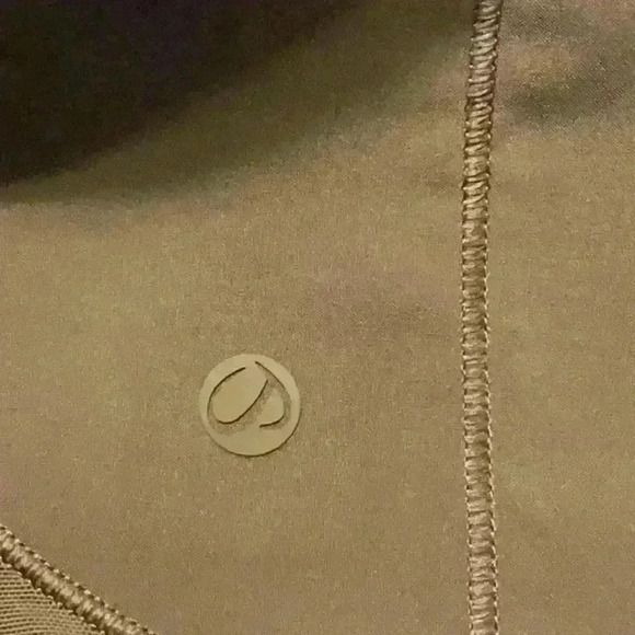 CRZ (Amazon) yoga athletic shorts. - Picture 7 of 7